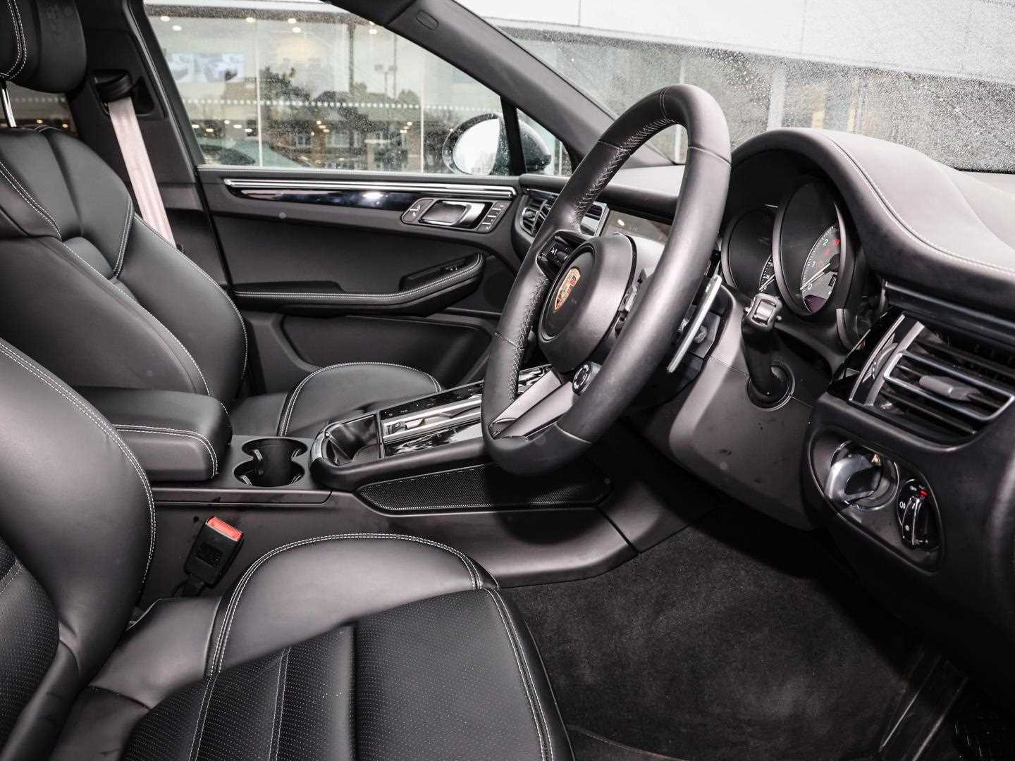 Used Porsche Macan 2024 for sale - 77827562: Photo 13