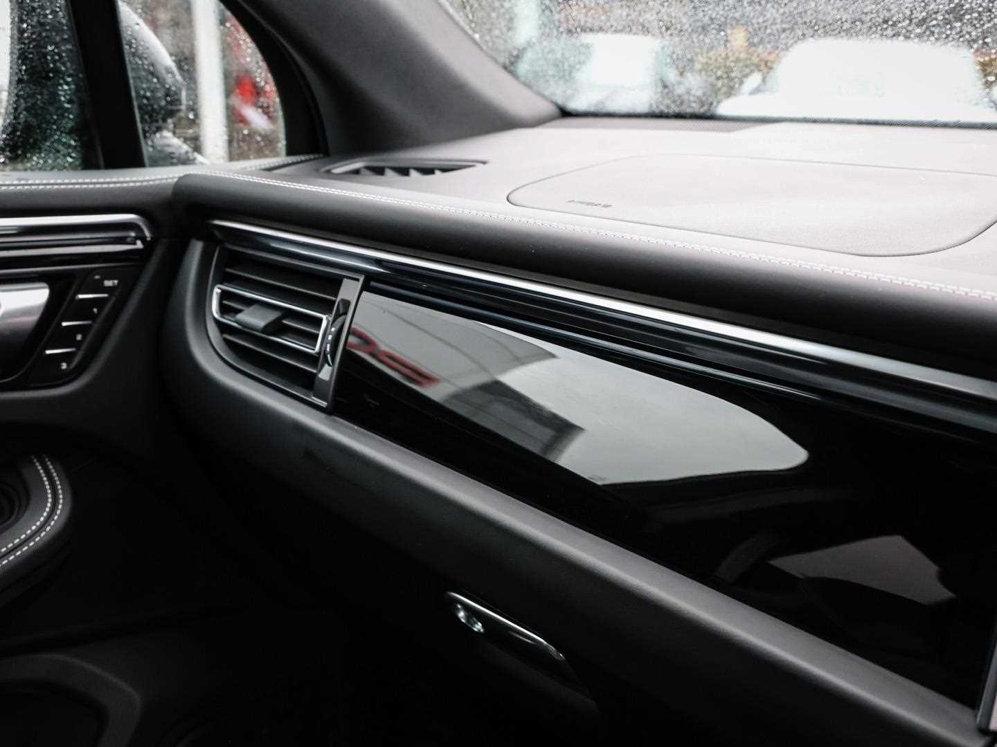 Used Porsche Macan 2024 for sale - 77827562: Photo 33