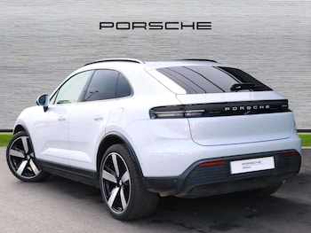 Used Porsche Macan 2024 for sale - 73984603: Photo