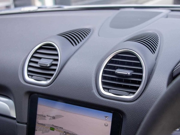 Used Porsche Cayman 2025 for sale - 76272195: Photo 15