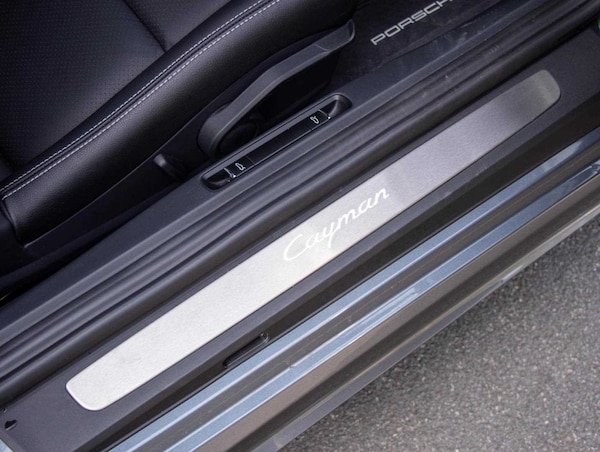 Used Porsche Cayman 2025 for sale - 76272195: Photo 16
