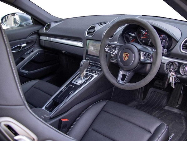 Used Porsche Cayman 2025 for sale - 76272195: Photo 5