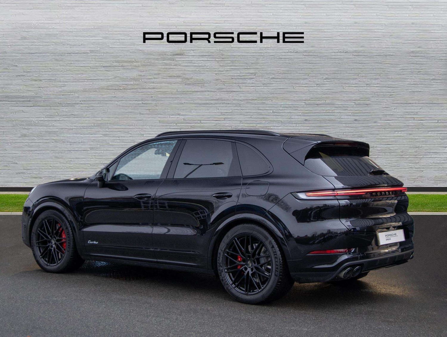 Used Porsche Cayenne 2025 for sale - 77158588: Photo 3