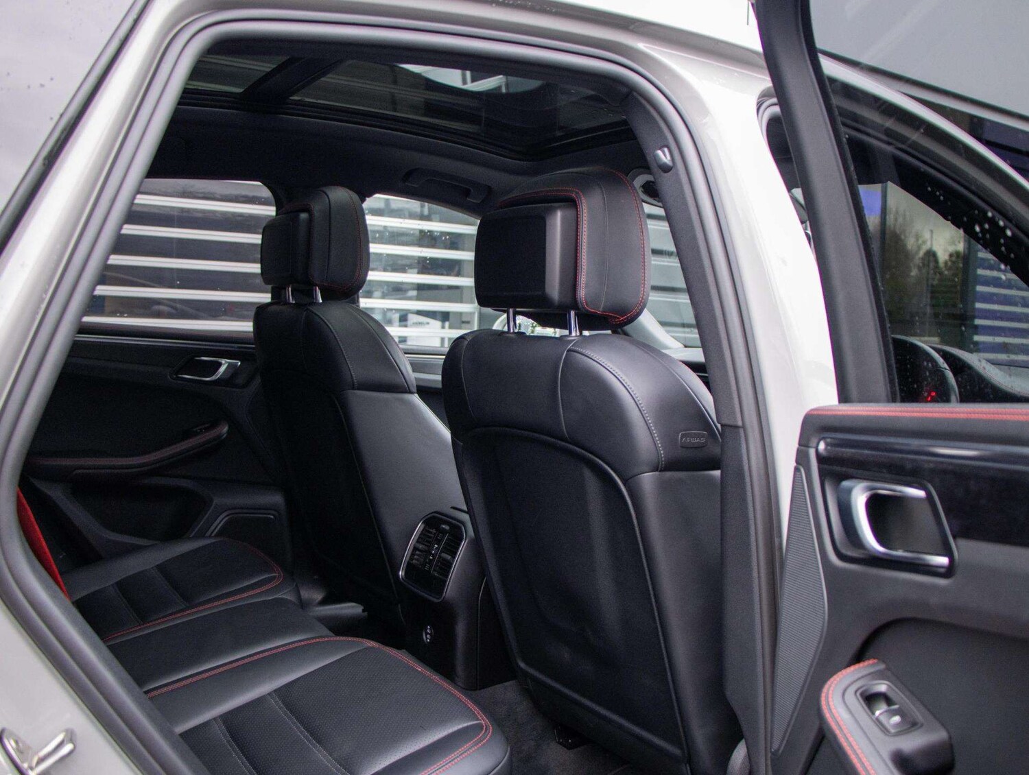 Used Porsche Macan for sale - 77661192: Photo 23