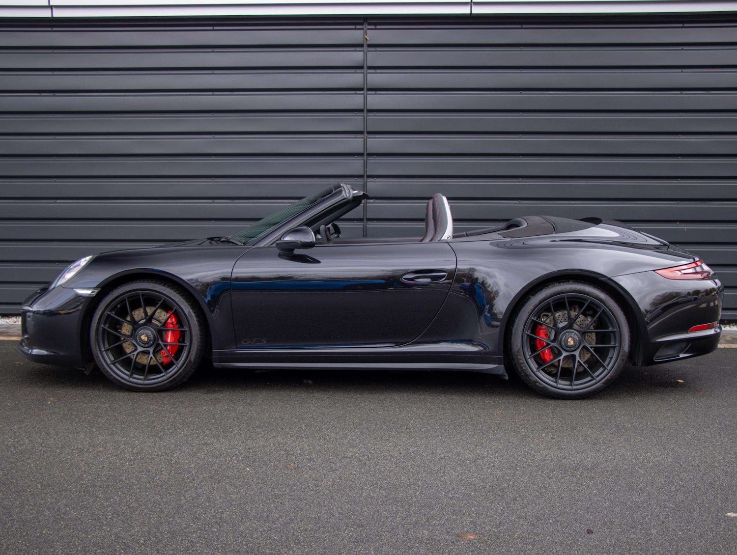 Used Porsche 911 2018 for sale - 76624510: Photo 26