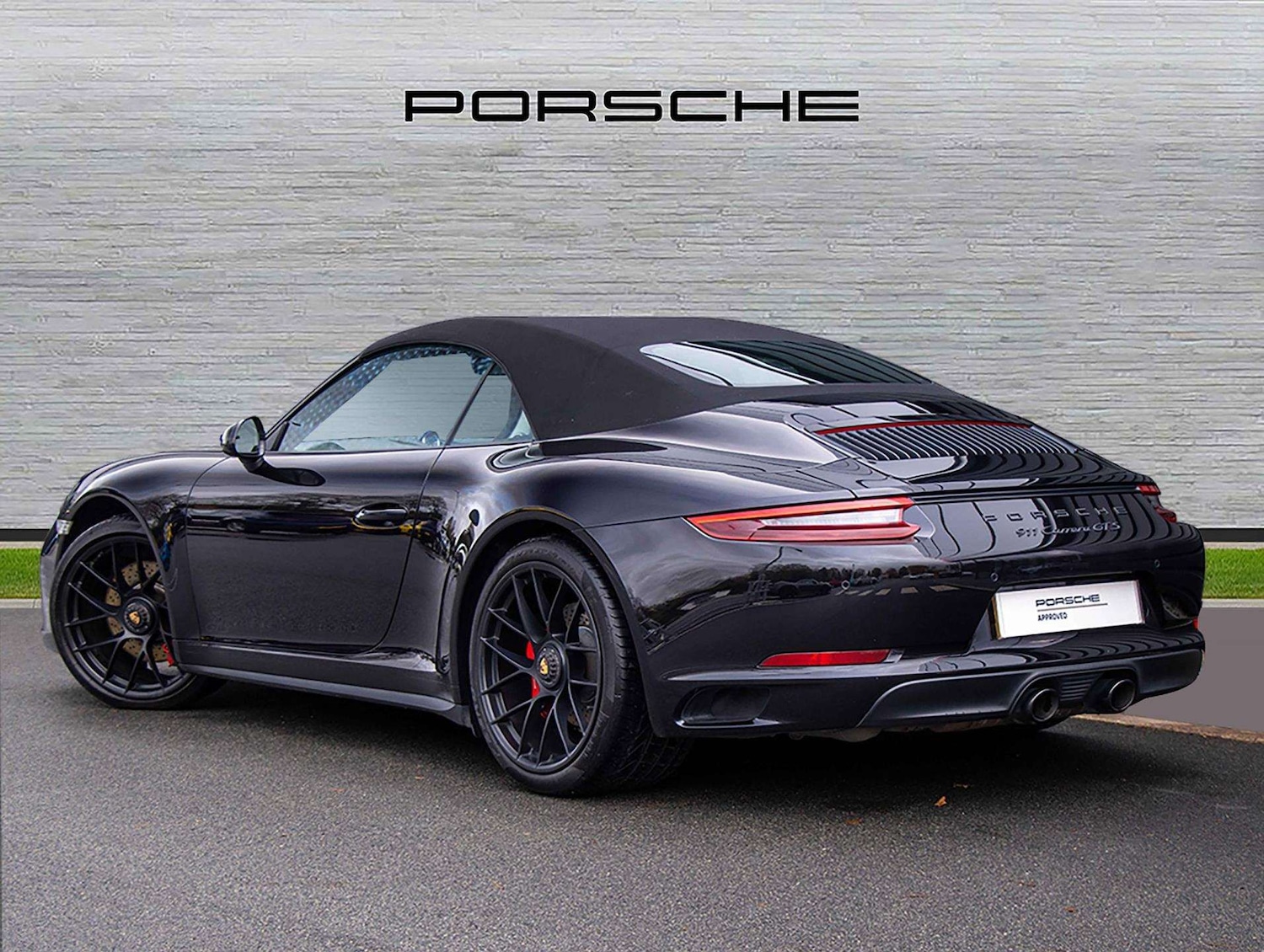 Used Porsche 911 2018 for sale - 76624510: Photo 3