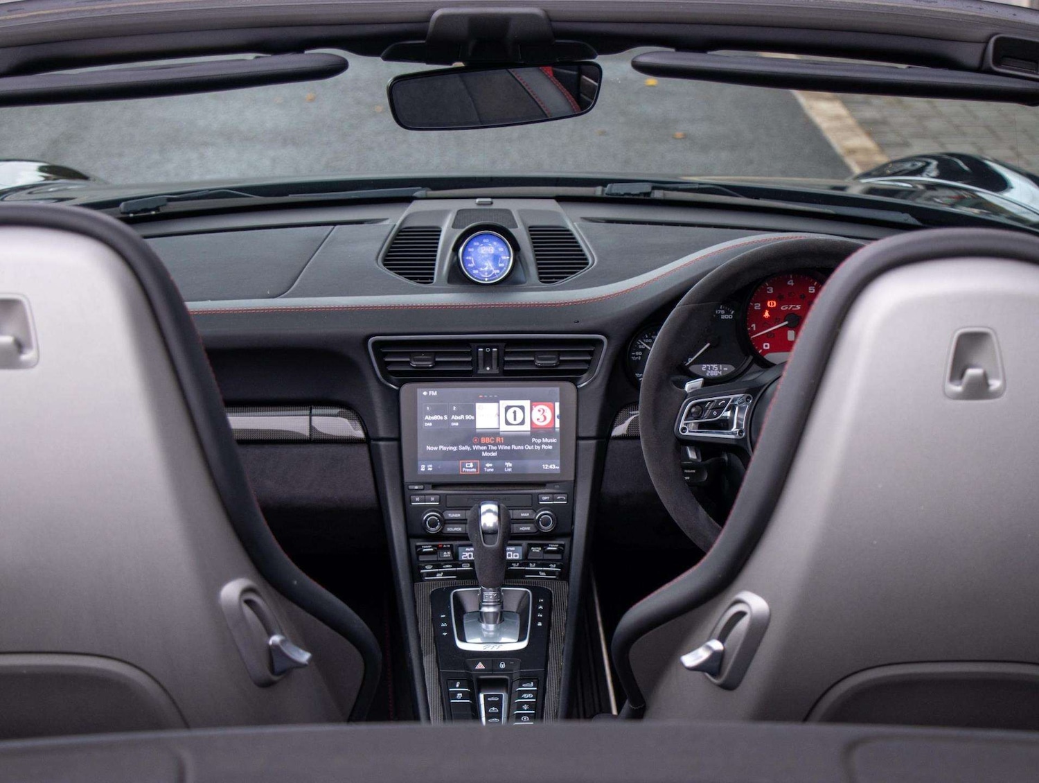 Used Porsche 911 2018 for sale - 76624510: Photo 31