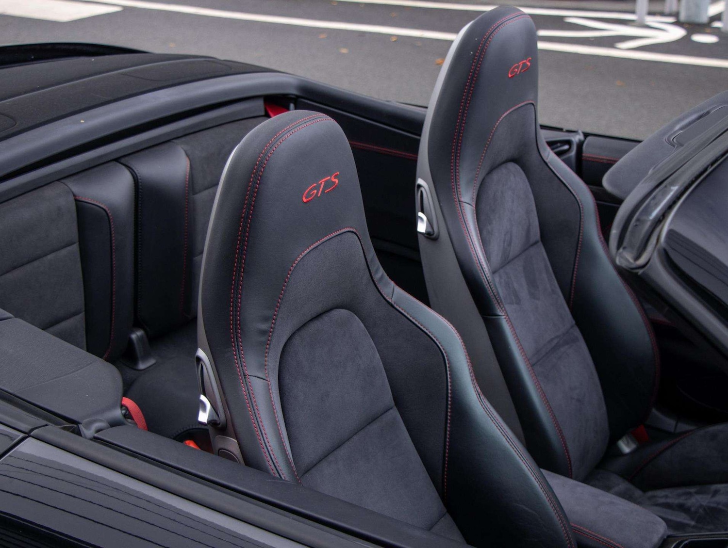 Used Porsche 911 2018 for sale - 76624510: Photo 33