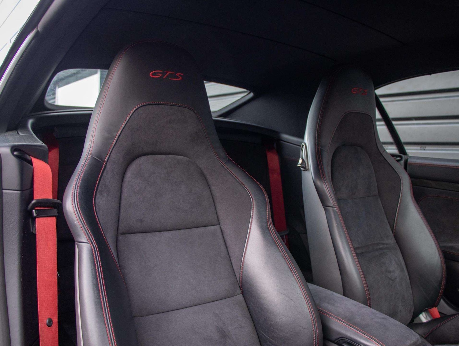 Used Porsche 911 2018 for sale - 76624510: Photo 8