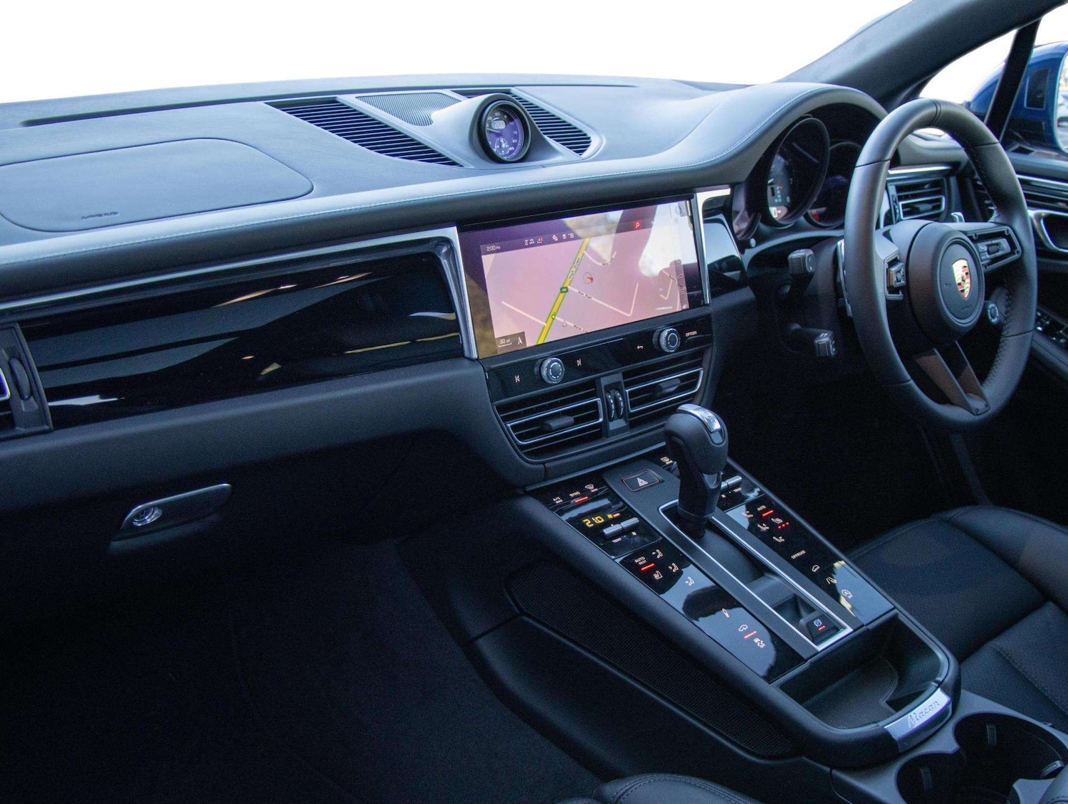 Used Porsche Macan 2025 for sale - 77219535: Photo 10