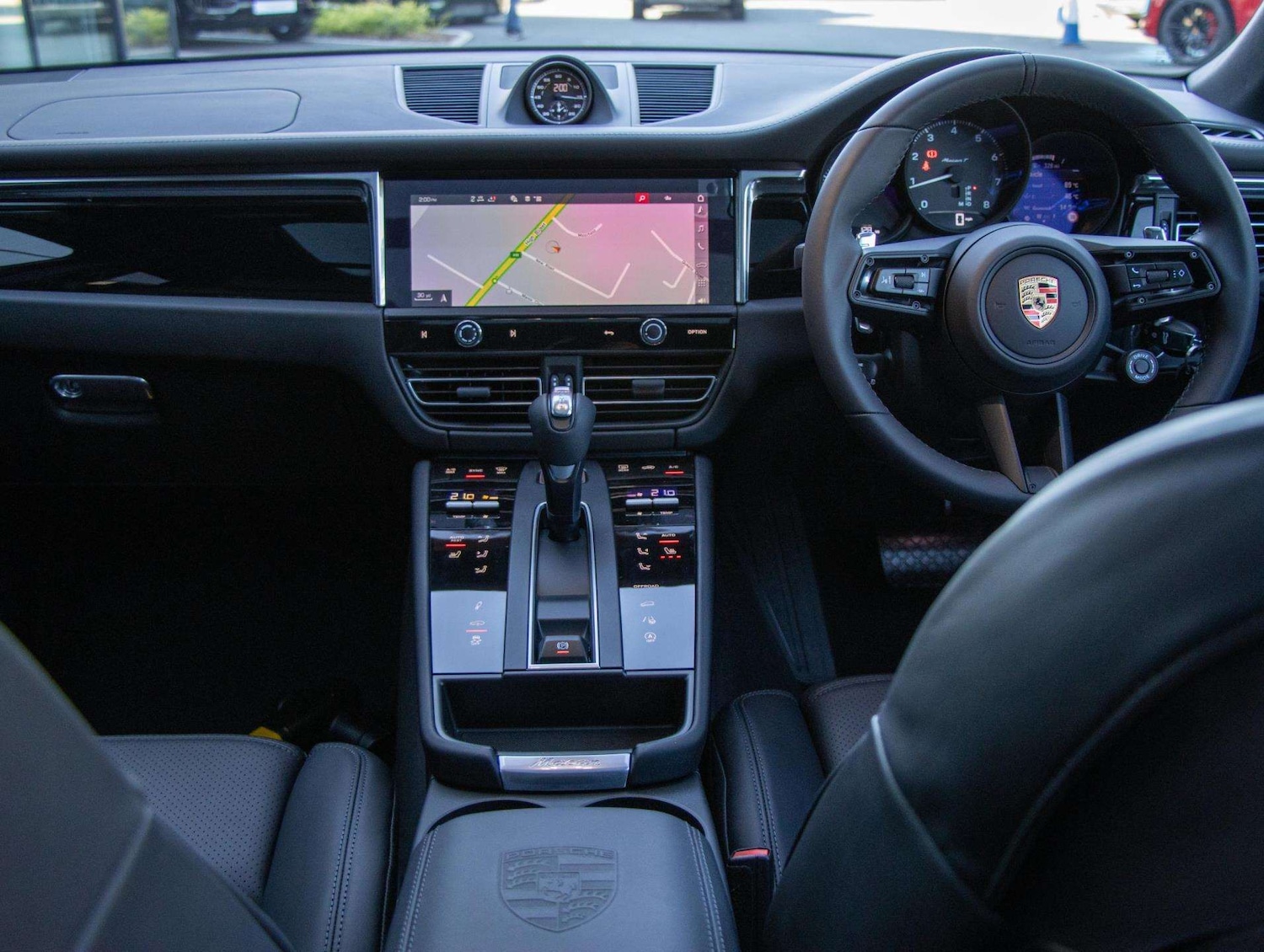 Used Porsche Macan 2025 for sale - 77219535: Photo 25