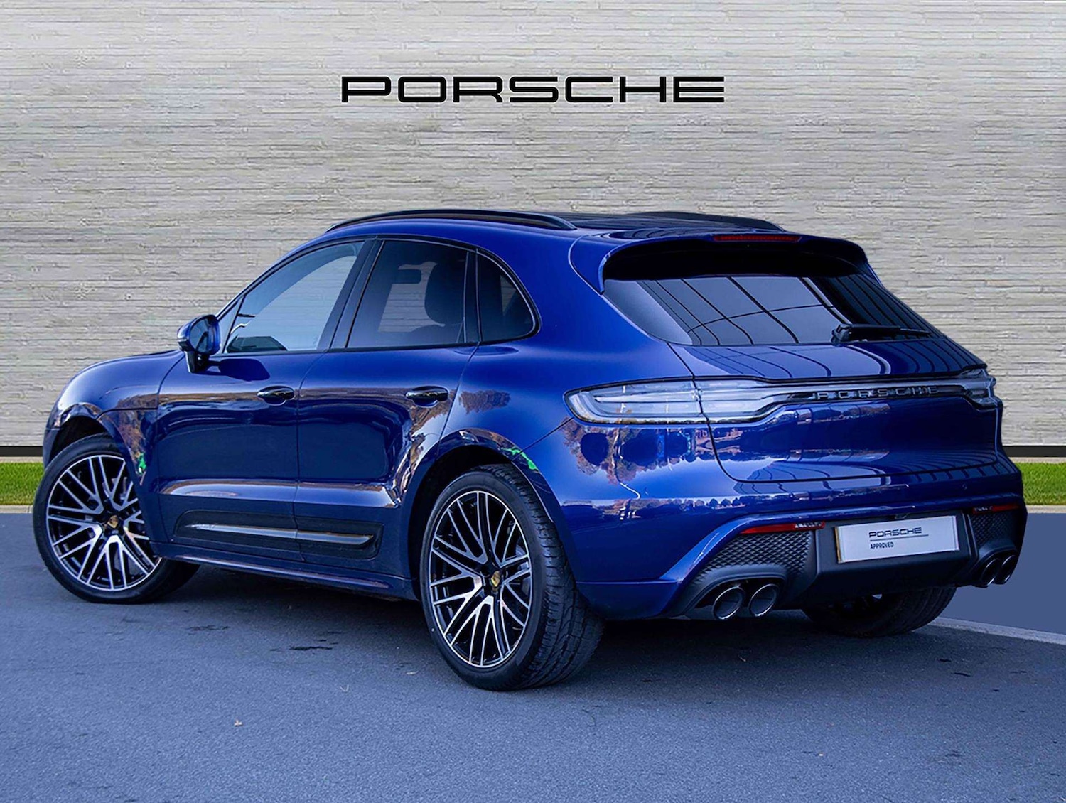 Used Porsche Macan 2025 for sale - 77219535: Photo 3