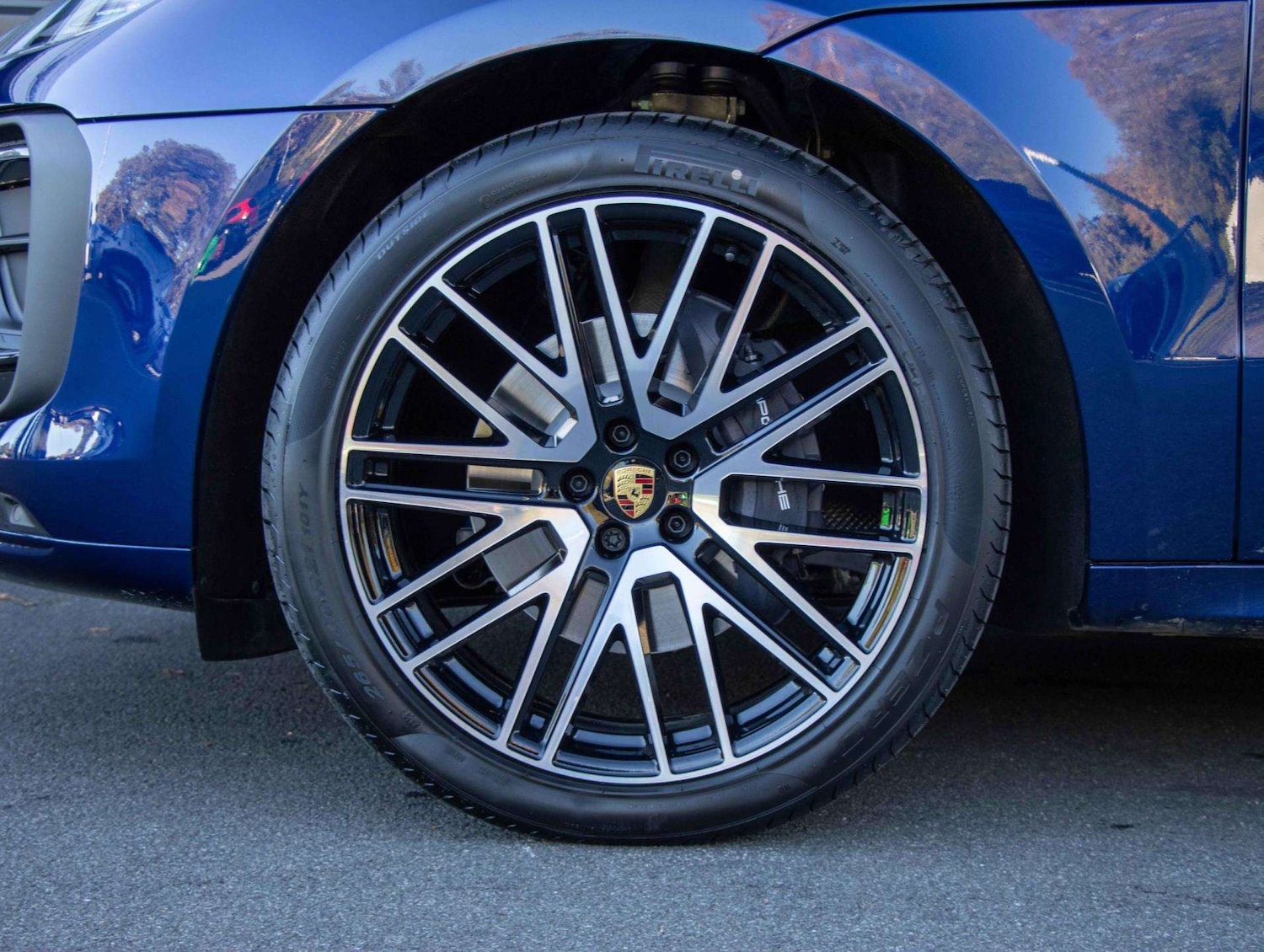 Used Porsche Macan 2025 for sale - 77219535: Photo 4