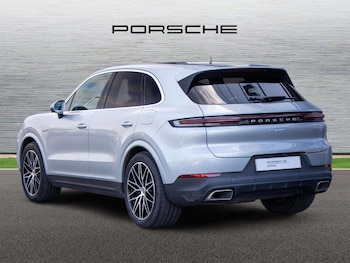 Used Porsche Cayenne 2025 for sale - 77842539: Photo