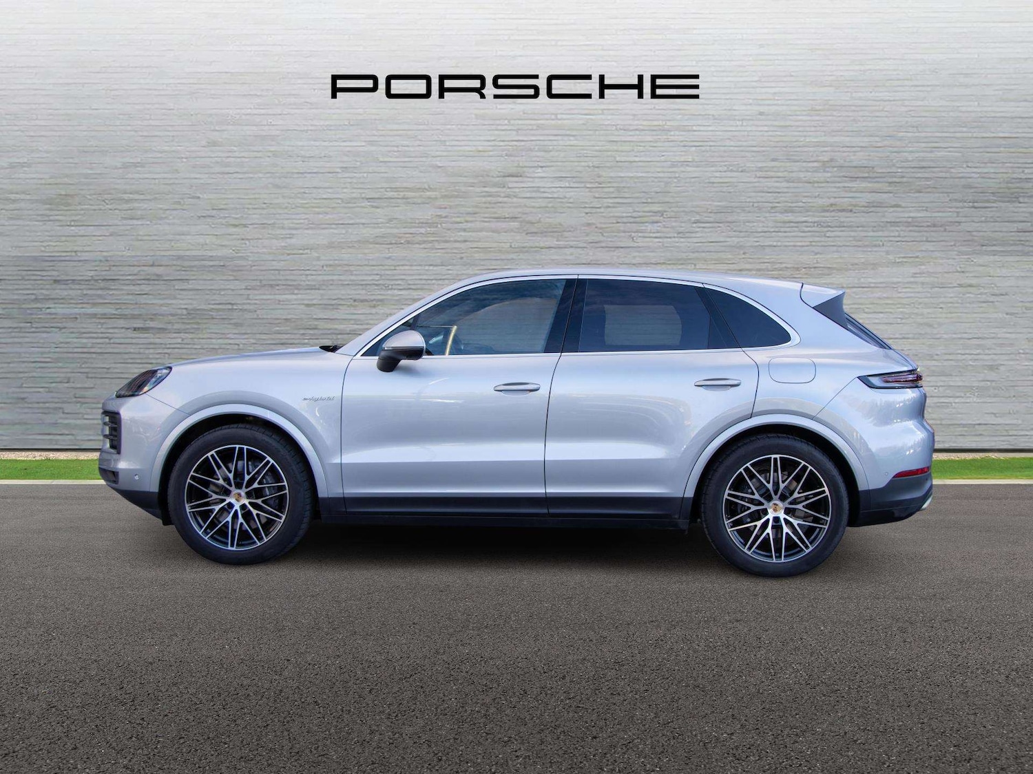 Used Porsche Cayenne 2025 for sale - 77842539: Photo 5