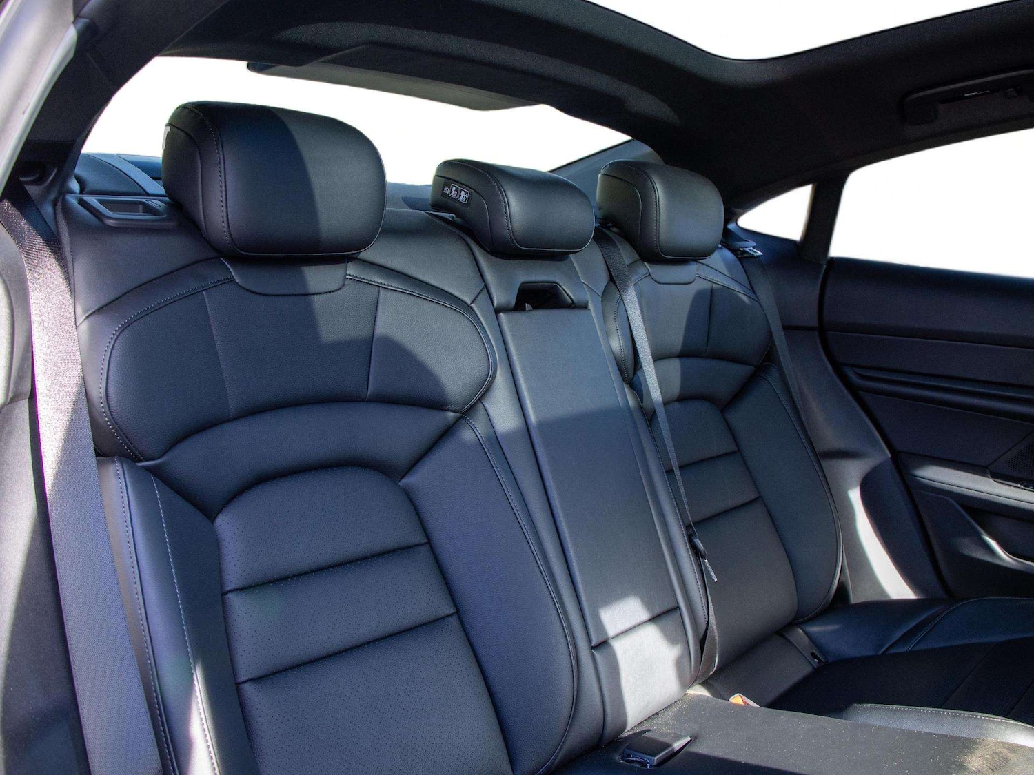 Used Porsche Taycan 2023 for sale - 77726817: Photo 14