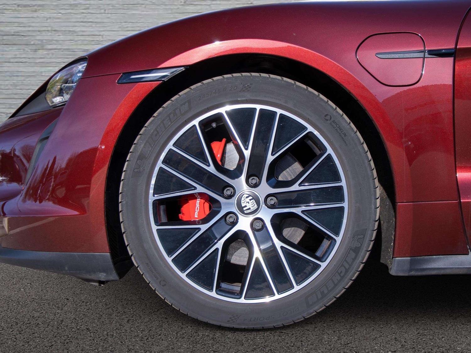 Used Porsche Taycan 2023 for sale - 77726817: Photo 4