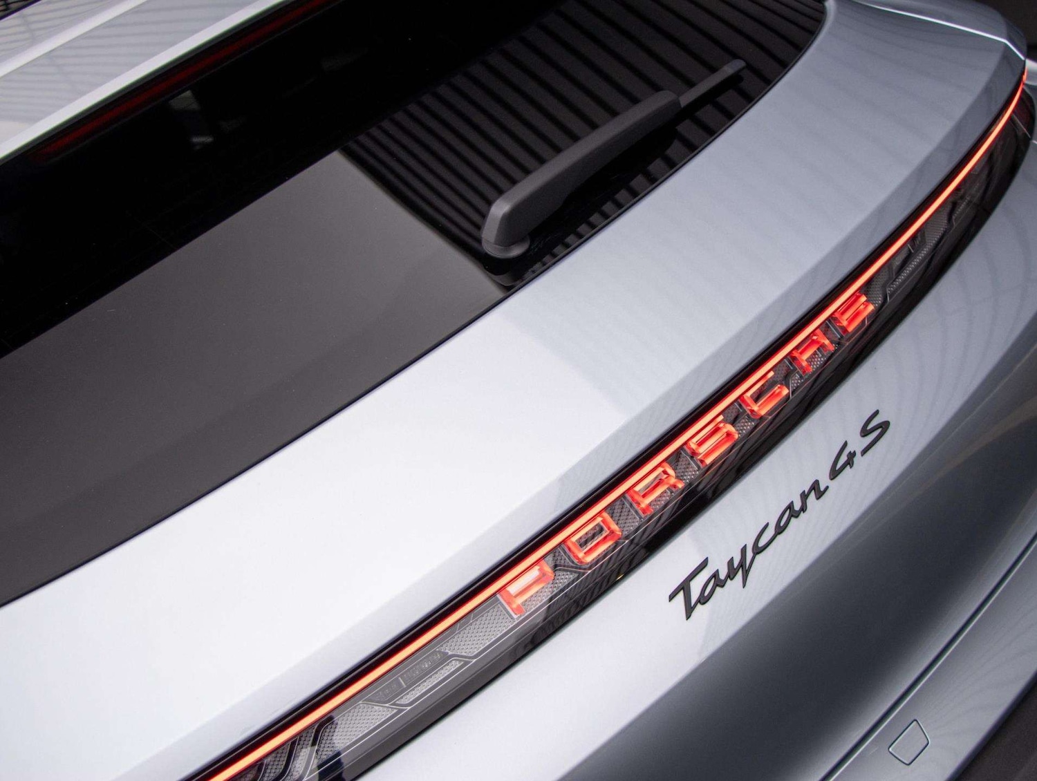 Used Porsche Taycan 2024 for sale - 77281844: Photo 19