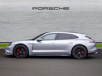 Used Porsche Taycan 2024 for sale - 77281844: Photo