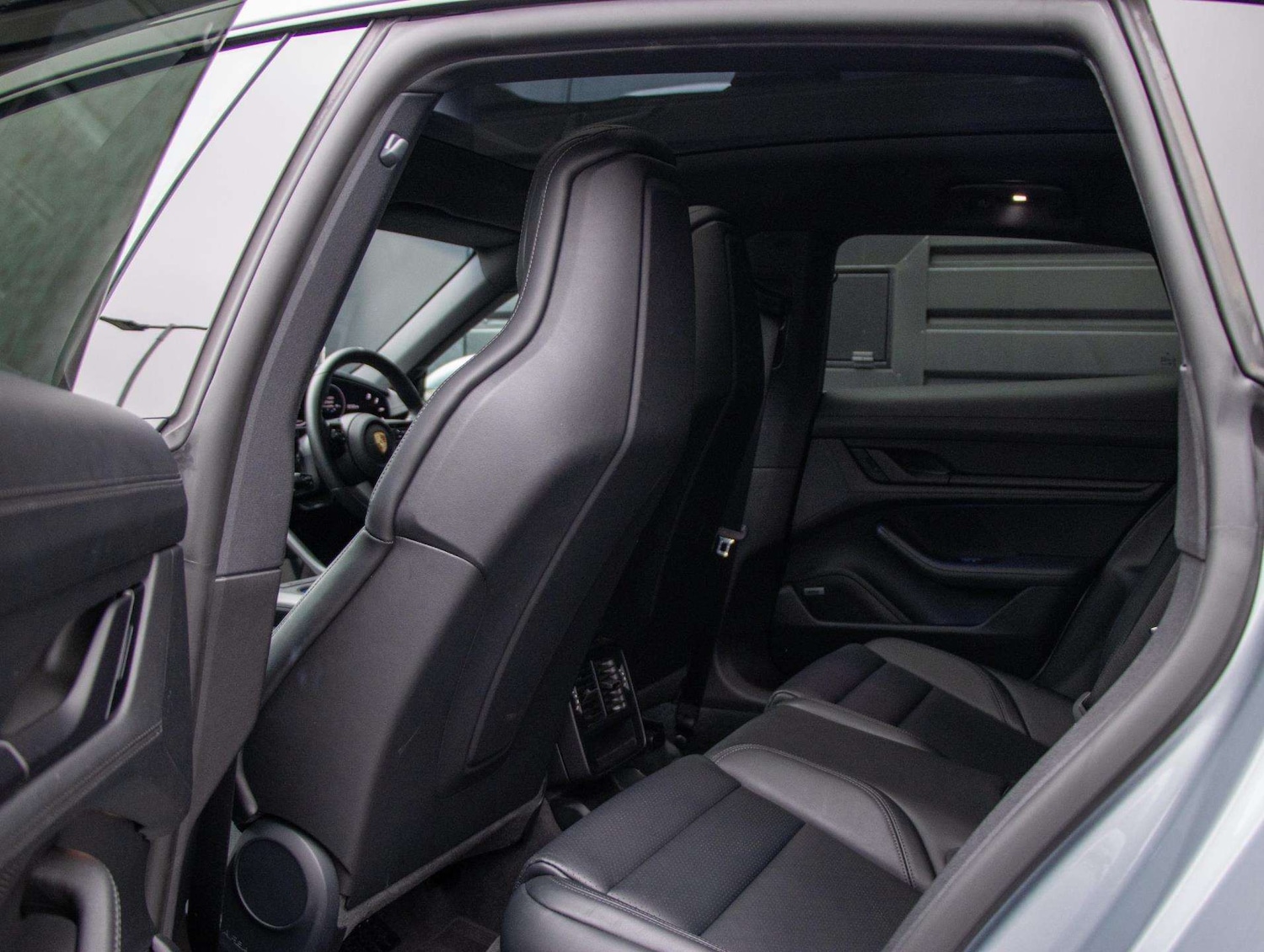 Used Porsche Taycan 2024 for sale - 77281844: Photo 33