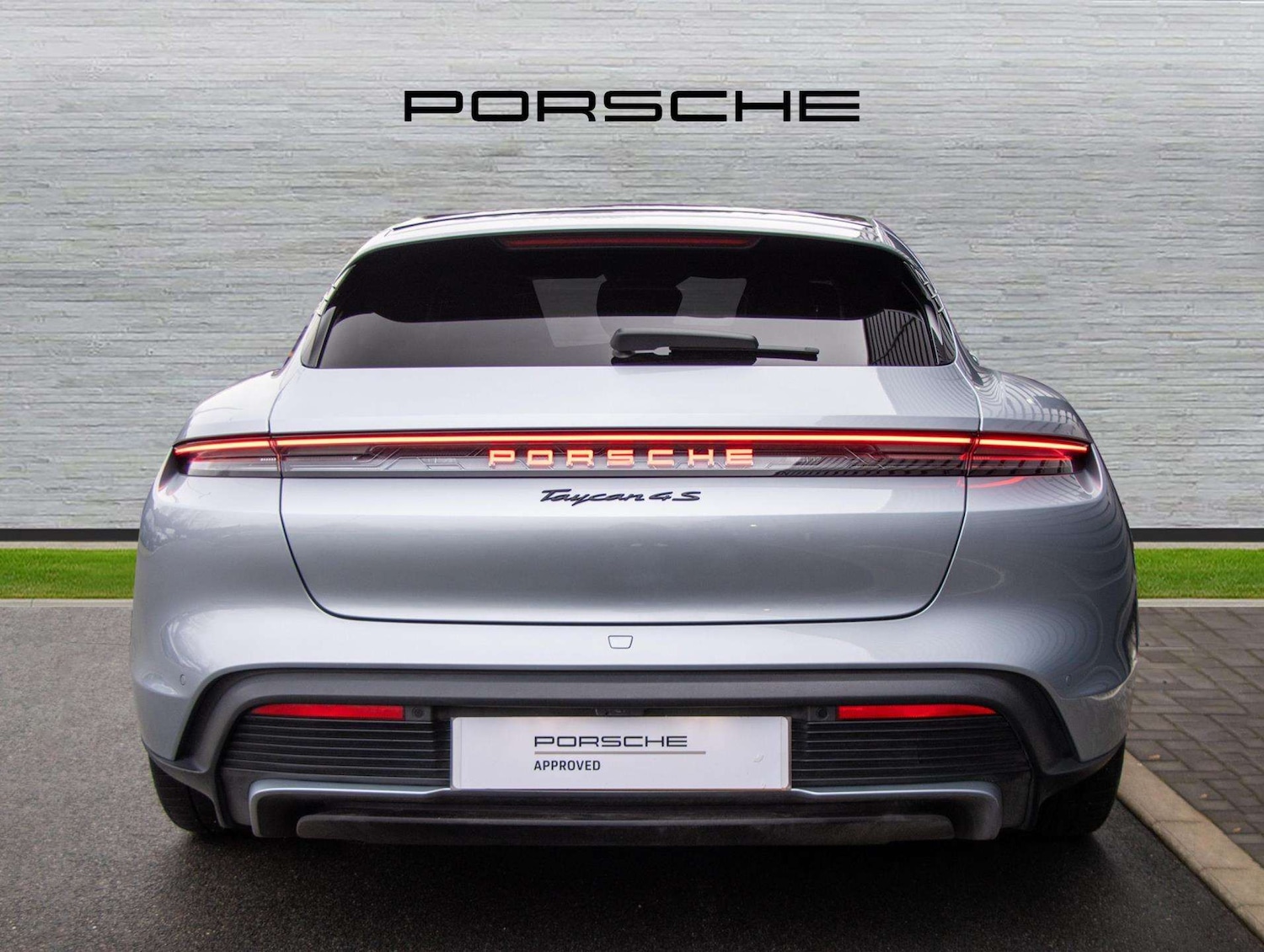 Used Porsche Taycan 2024 for sale - 77281844: Photo 6