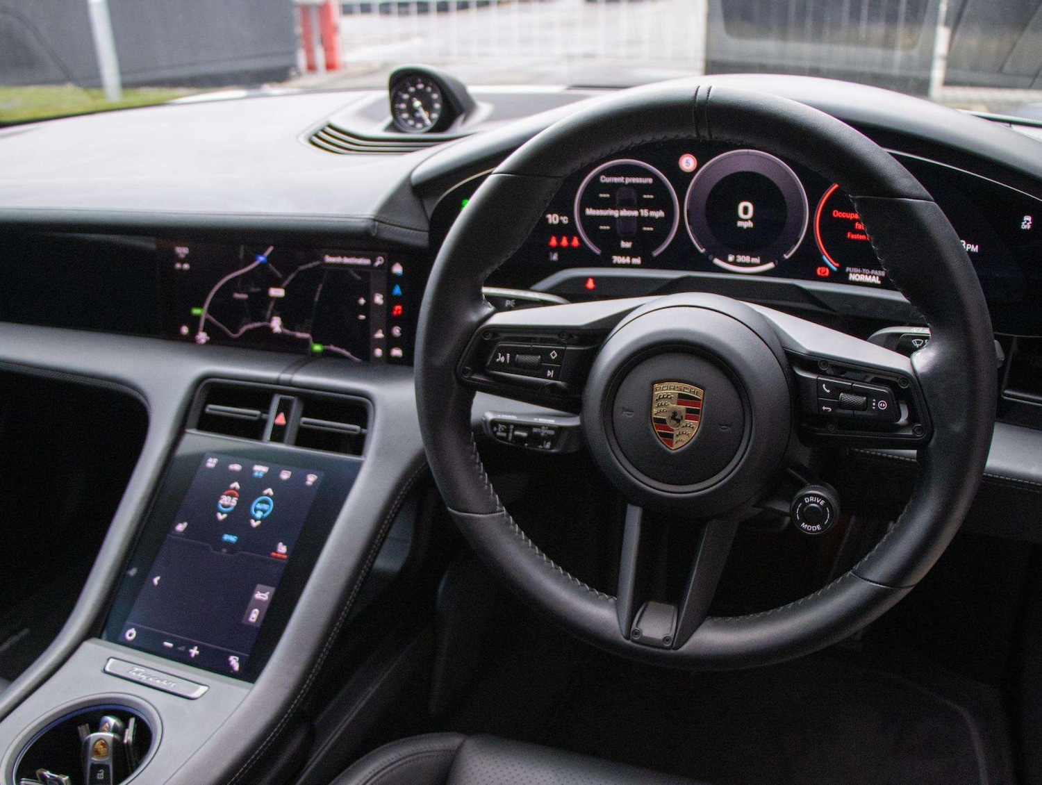 Used Porsche Taycan 2024 for sale - 77281844: Photo 8