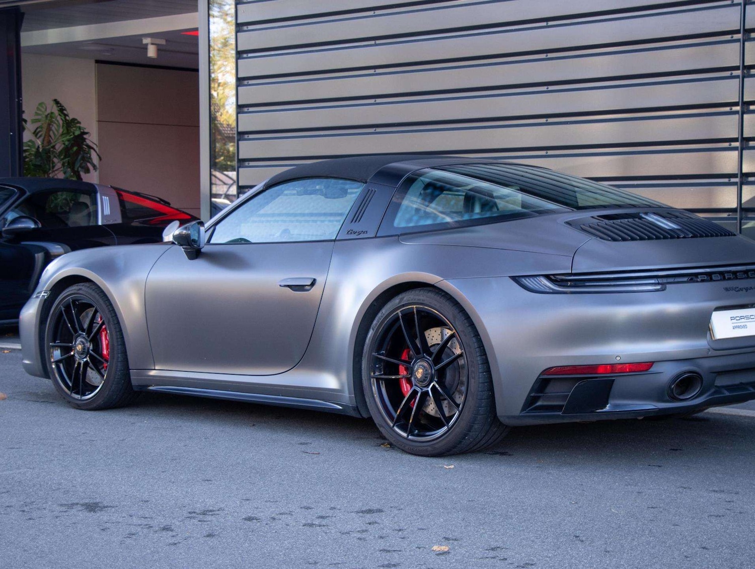 Used Porsche 911 2023 for sale - 76401213: Photo 21