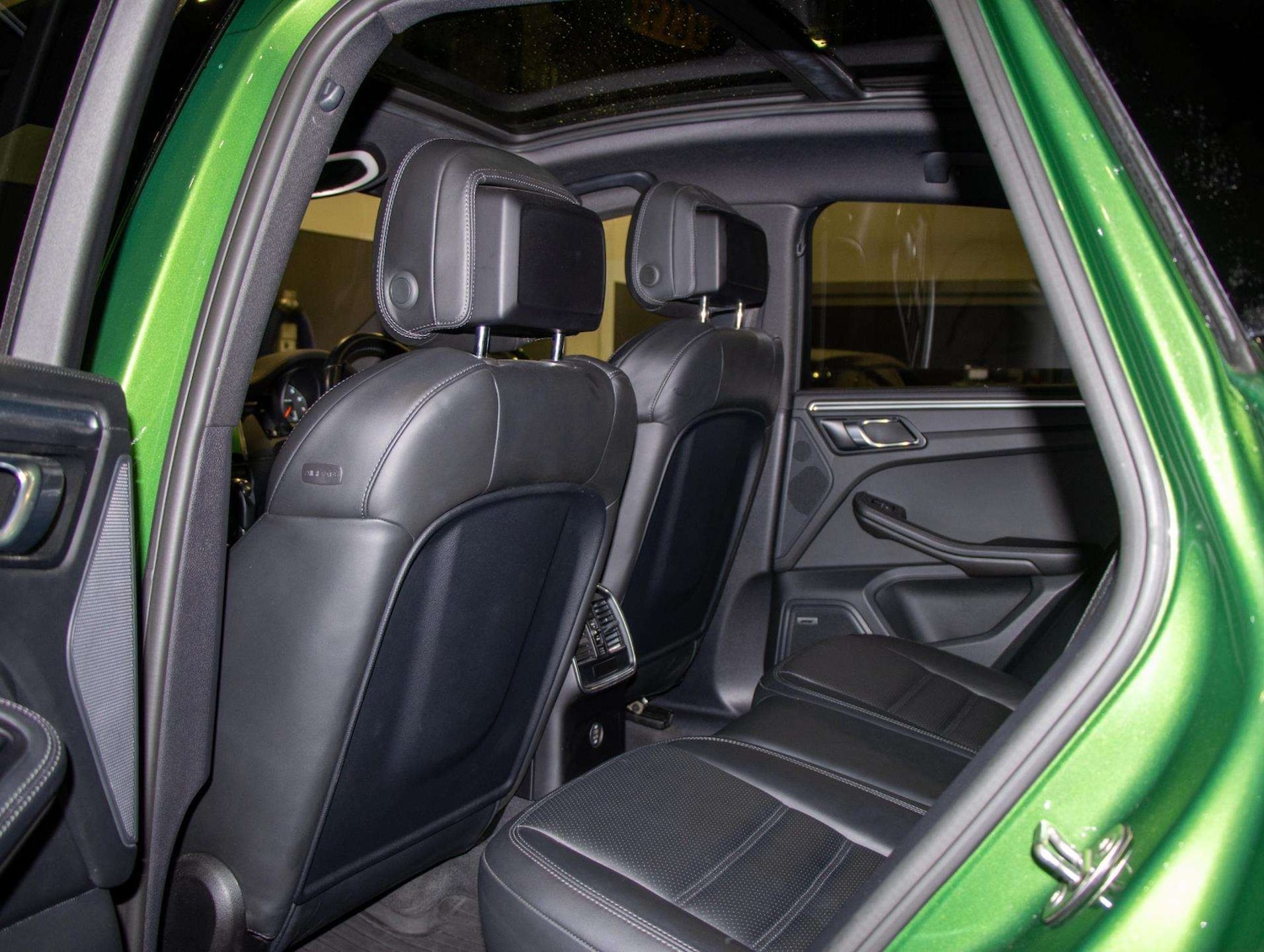 Used Porsche Macan 2018 for sale - 76648934: Photo 26