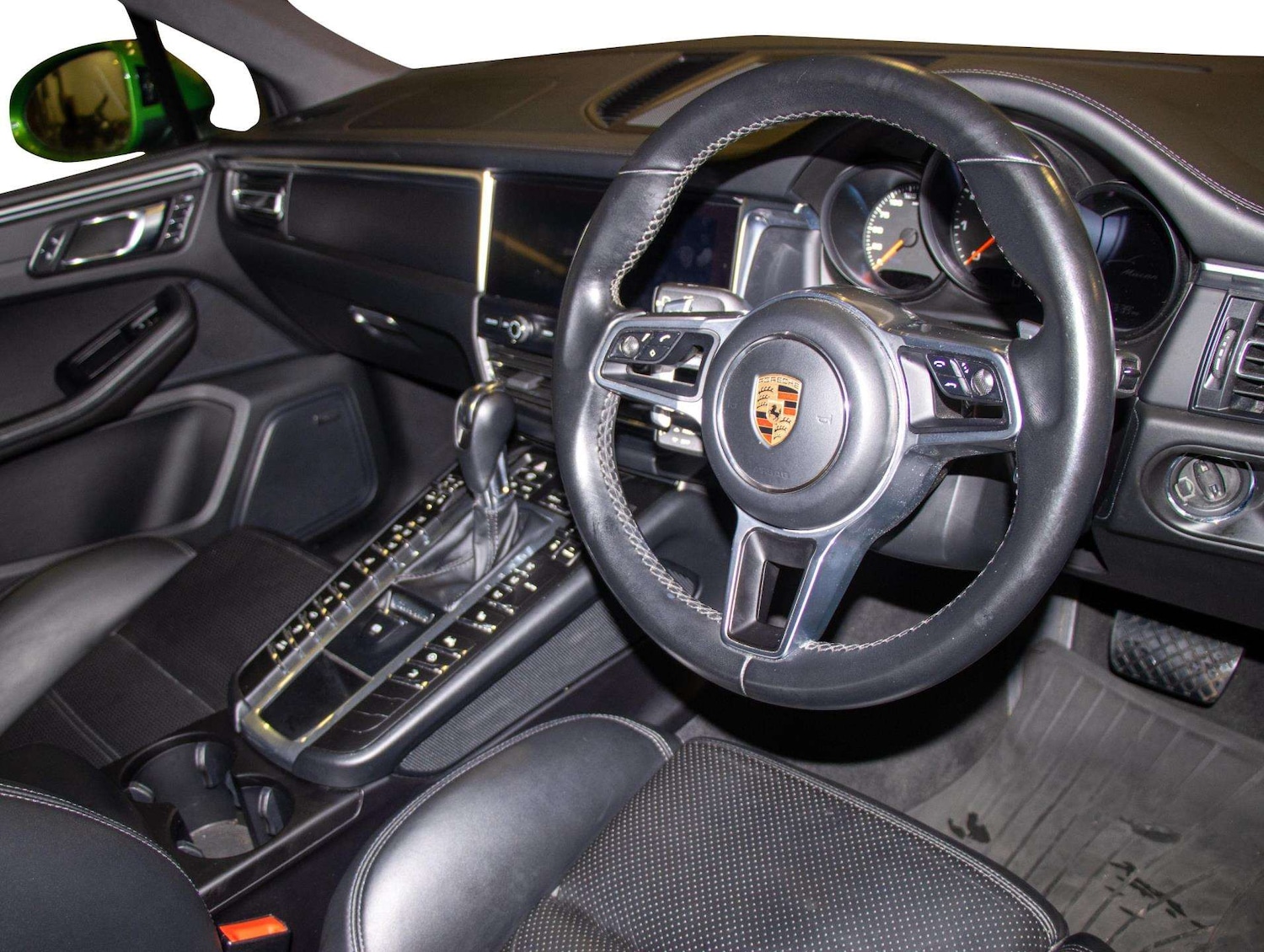 Used Porsche Macan 2018 for sale - 76648934: Photo 3