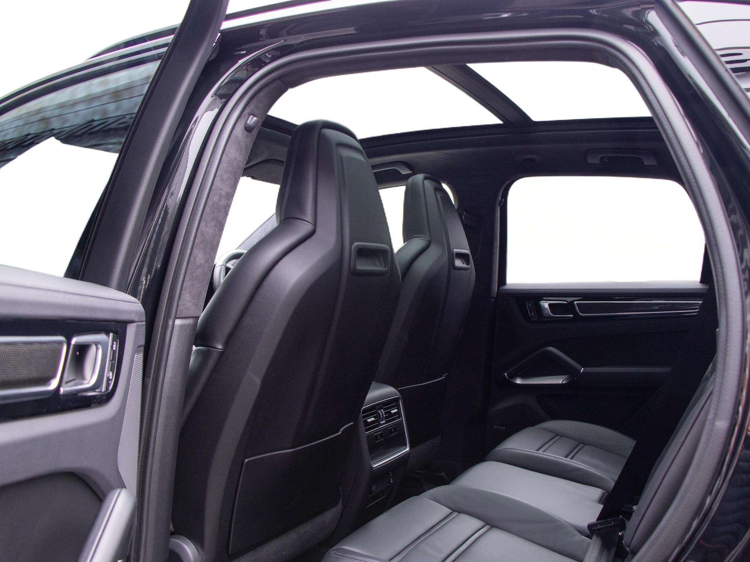 Used Porsche Cayenne 2023 for sale - 77894495: Photo 28