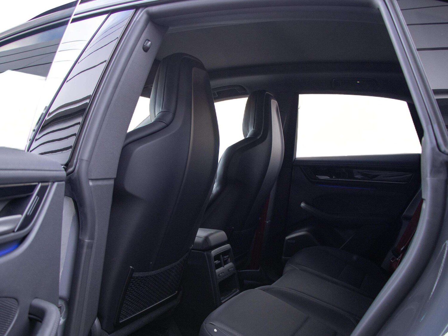 Used Porsche Macan 2025 for sale - 77756735: Photo 19