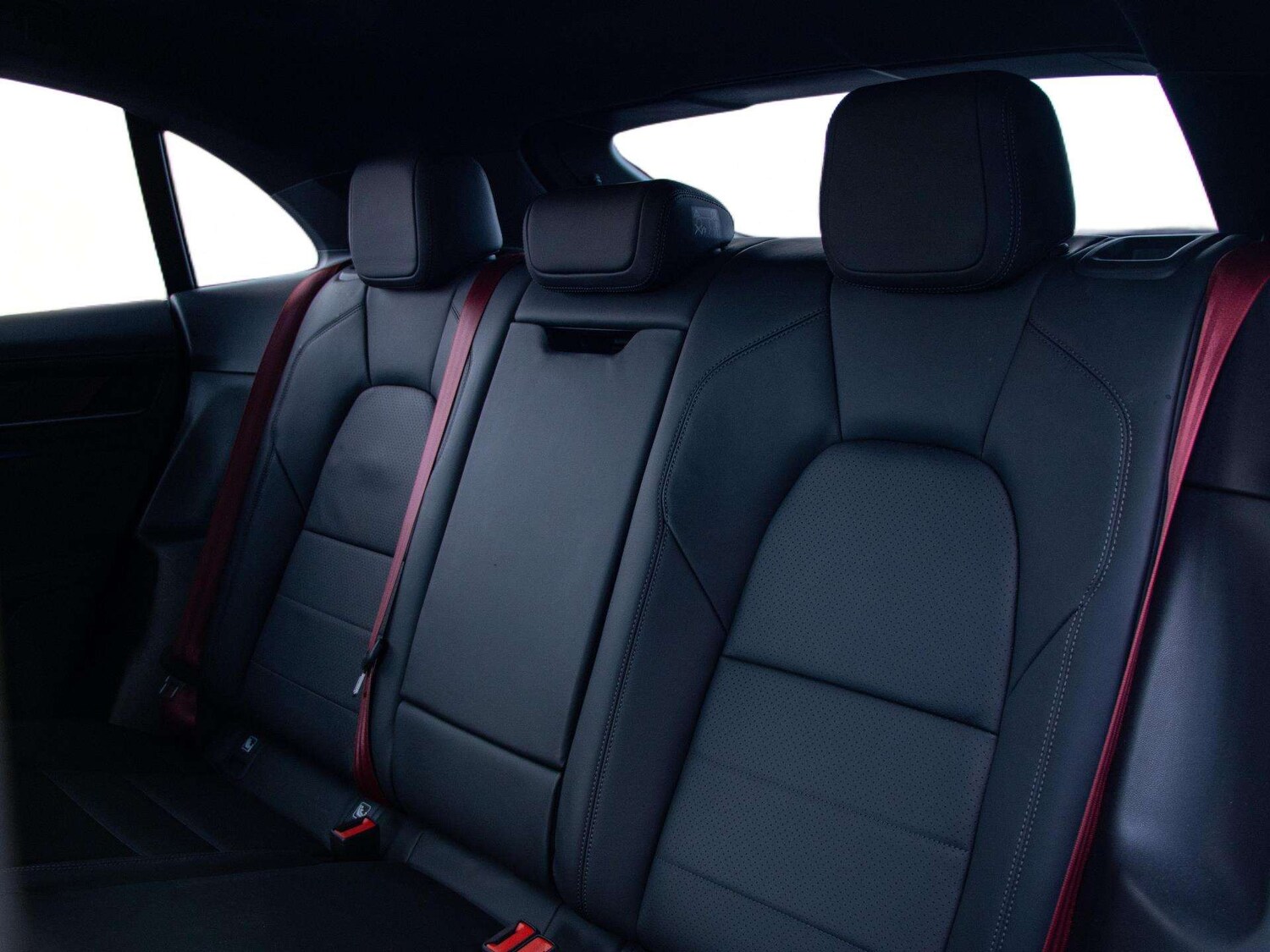 Used Porsche Macan 2025 for sale - 77756735: Photo 24