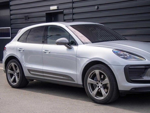 Used Porsche Macan 2023 for sale - 74960627: Photo 18