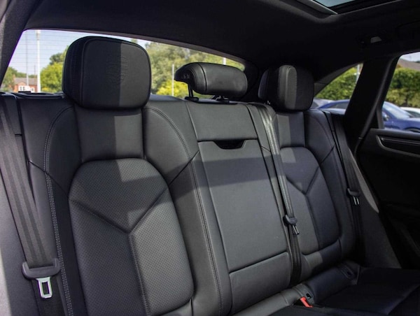 Used Porsche Macan 2023 for sale - 74960627: Photo 25