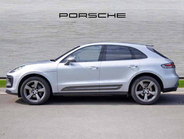 Used Porsche Macan 2023 for sale - 74960627: Photo 3