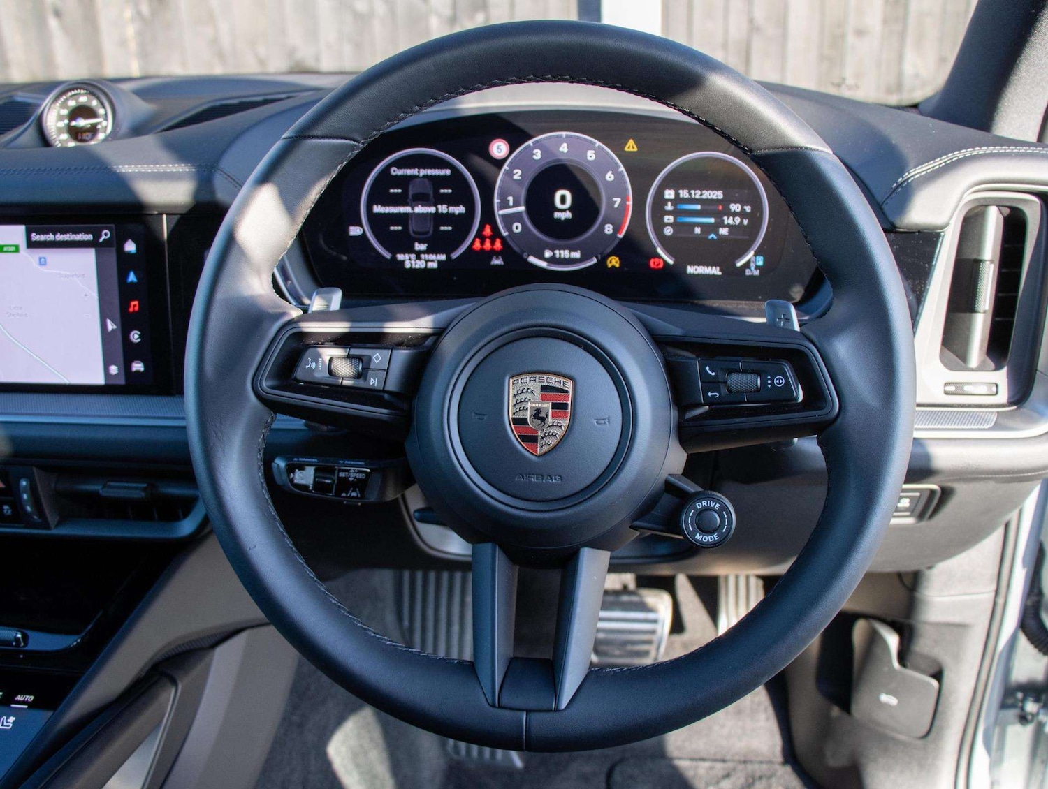 Used Porsche Cayenne 2024 for sale - 77000203: Photo 11