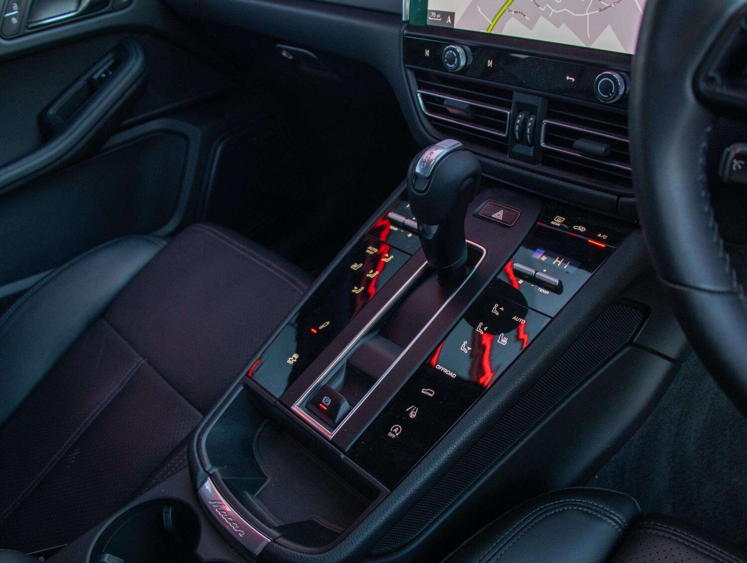 Used Porsche Macan for sale - 77000247: Photo 11