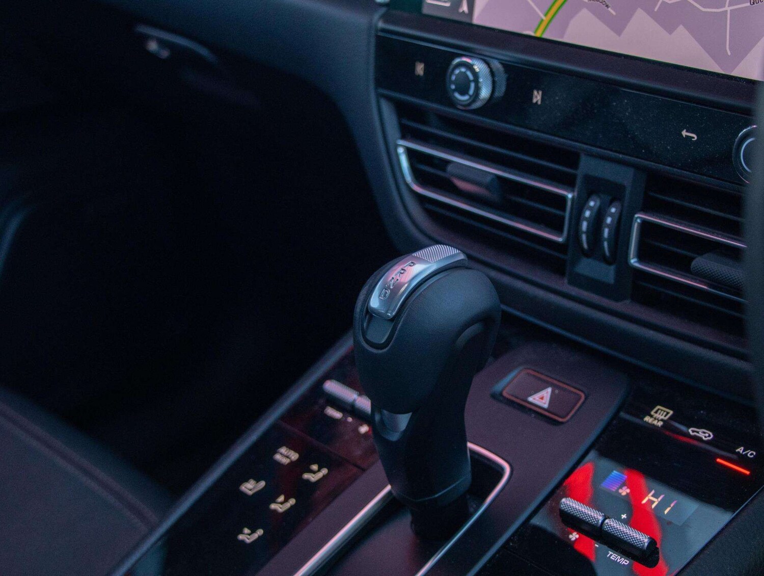 Used Porsche Macan for sale - 77000247: Photo 12