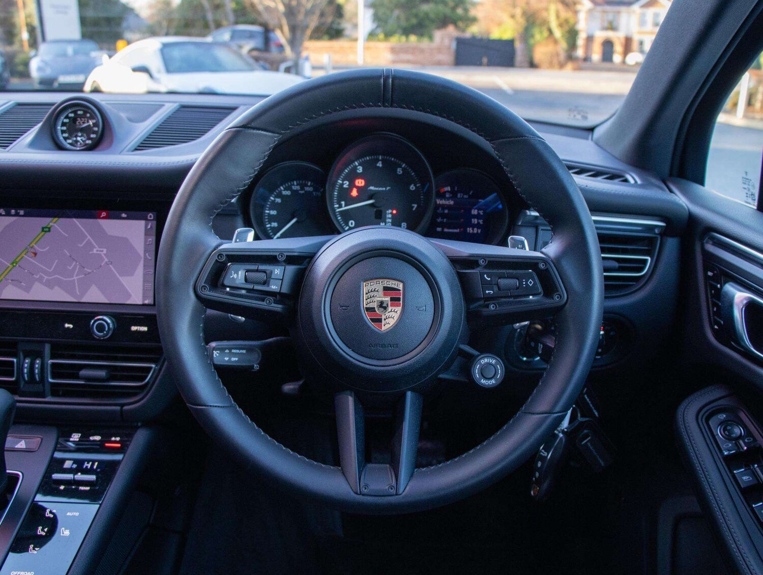 Used Porsche Macan for sale - 77000247: Photo 14