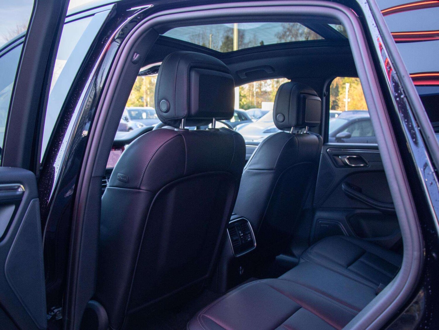 Used Porsche Macan for sale - 77000247: Photo 26