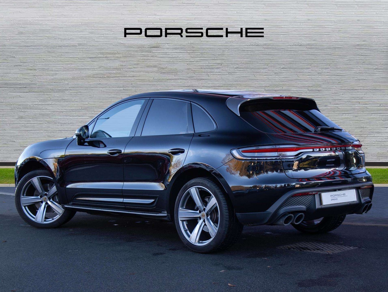 Used Porsche Macan for sale - 77000247: Photo 3