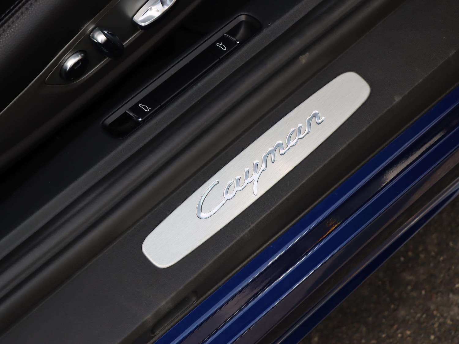 Used Porsche Cayman 2021 for sale - 78119288: Photo 16