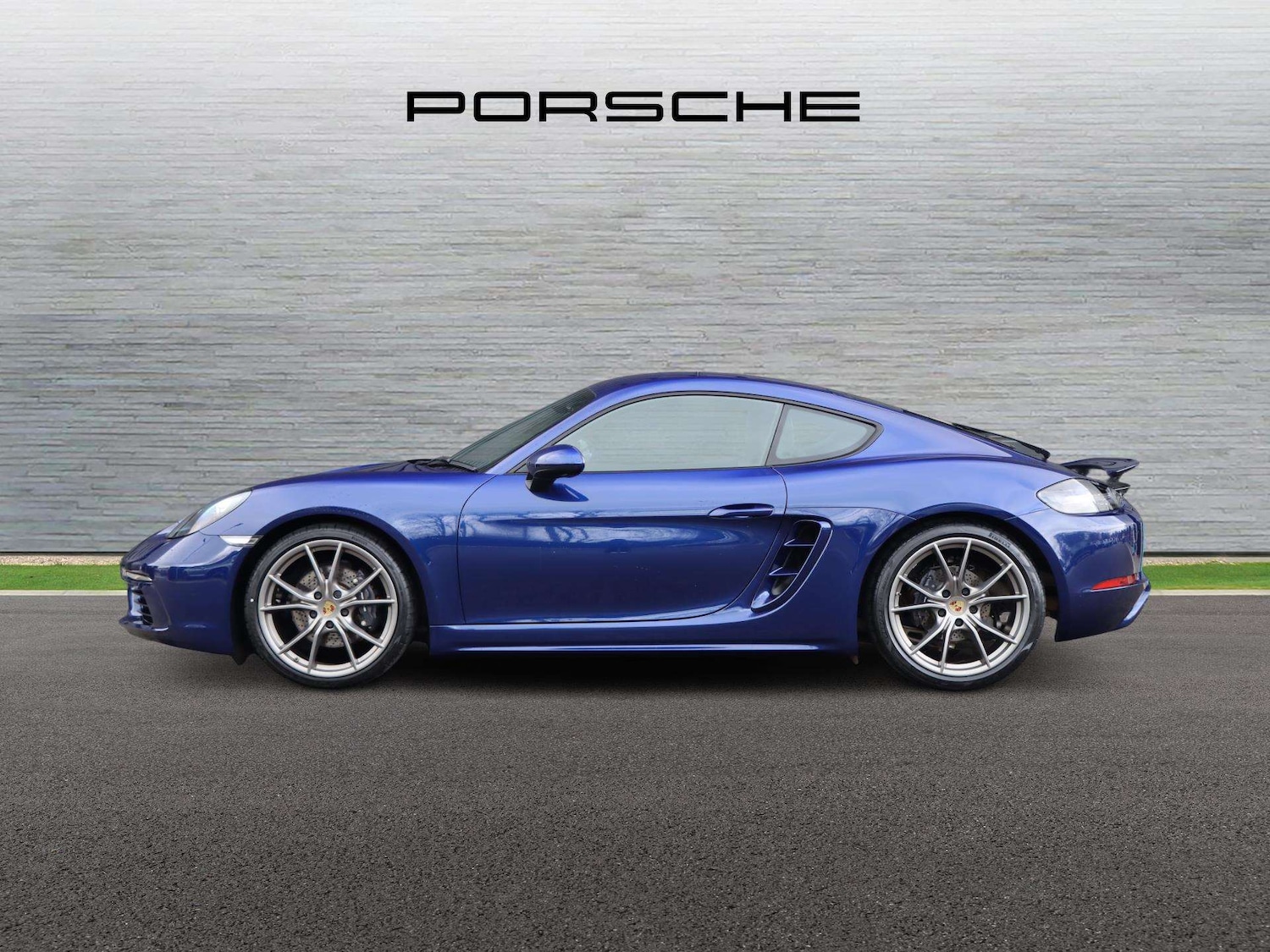 Used Porsche Cayman 2021 for sale - 78119288: Photo 7