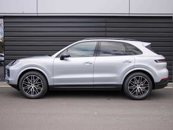 Used Porsche Cayenne 2025 for sale - 74911072: Photo