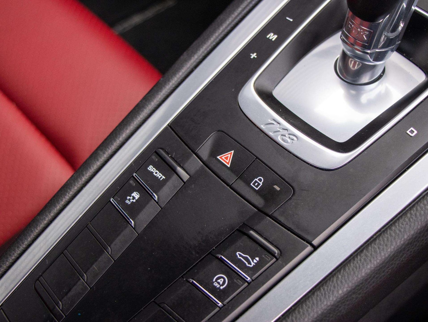 Used Porsche Cayman 2023 for sale - 76553240: Photo 11