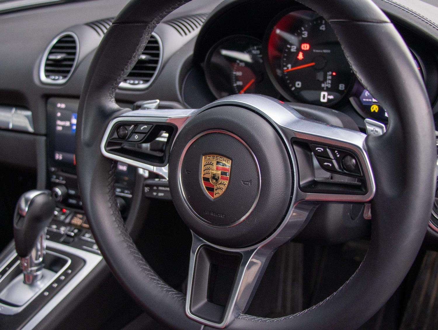 Used Porsche Cayman 2023 for sale - 76553240: Photo 12