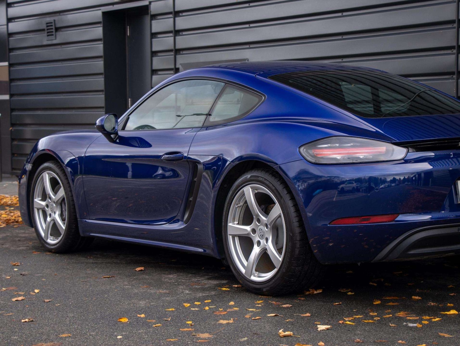 Used Porsche Cayman 2023 for sale - 76553240: Photo 21