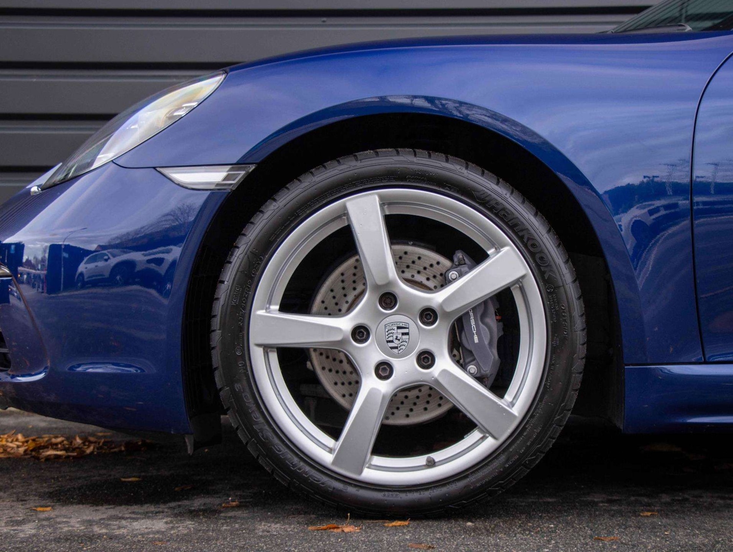 Used Porsche Cayman 2023 for sale - 76553240: Photo 4