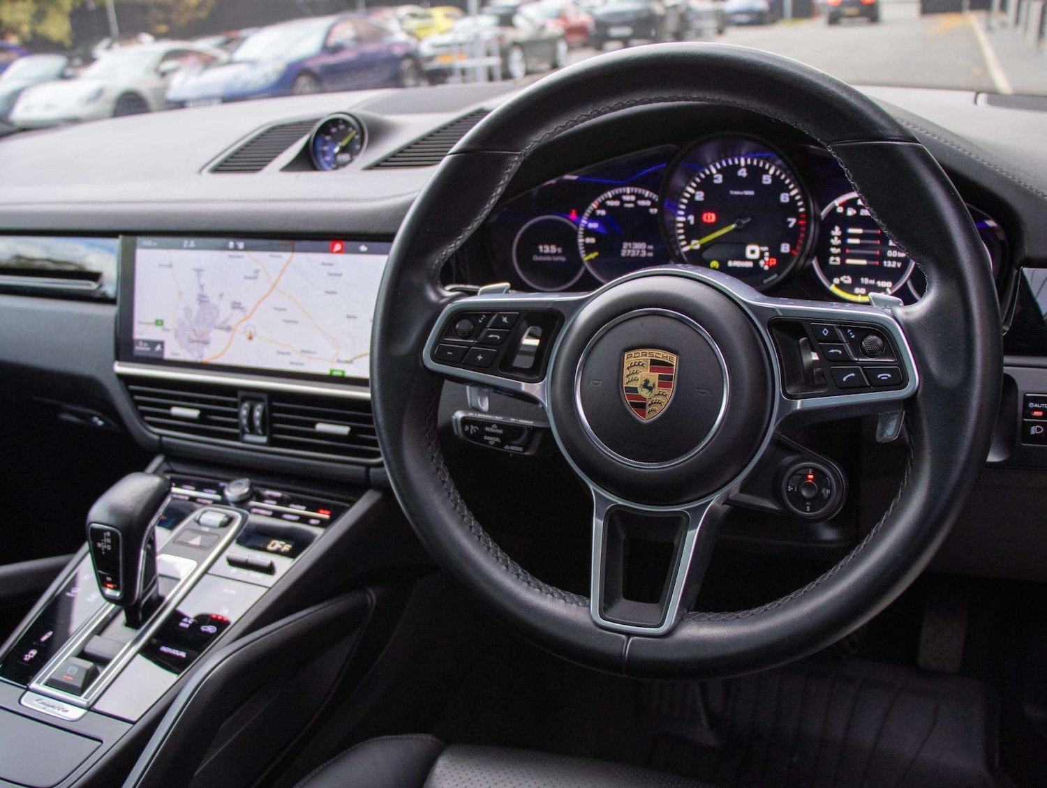 Used Porsche Cayenne 2025 for sale - 76421179: Photo 10