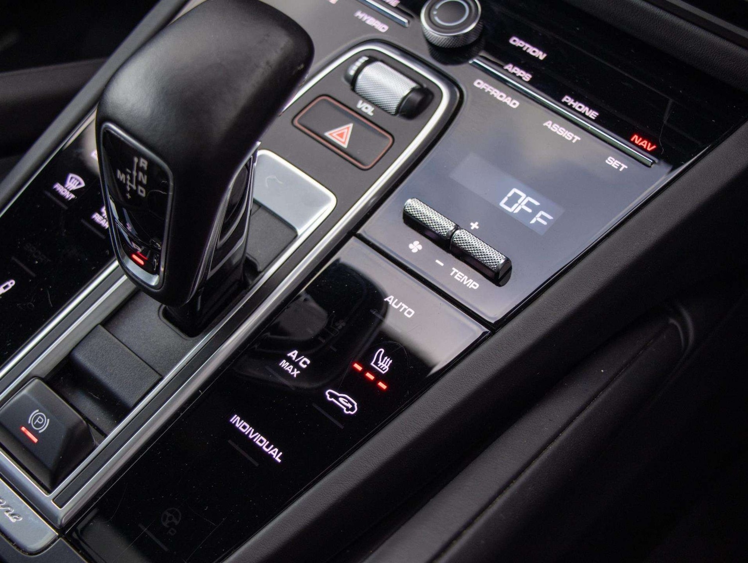 Used Porsche Cayenne 2025 for sale - 76421179: Photo 11